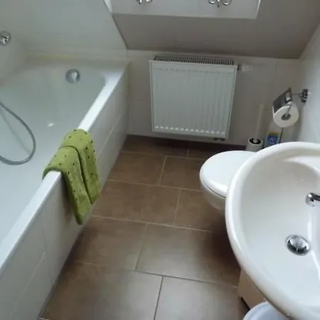 In Mit Garten By Interhome بيت للعطل *