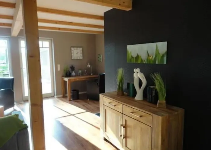 In Mit Garten By Interhome بيت للعطل Klein Meckelsen