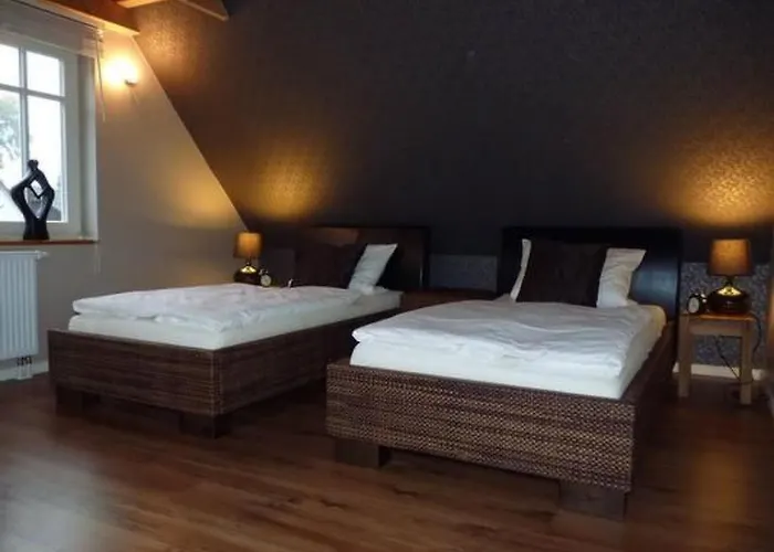 In Mit Garten By Interhome بيت للعطل Klein Meckelsen